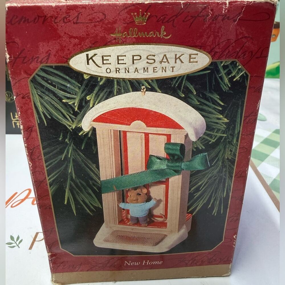 Hallmark Keepsake NEW HOME Holiday Memories Ornament